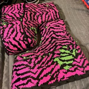 YRU Qomet Zebra Stripe Sequins Green
Punk Gothic Rave Punk Platforms final price